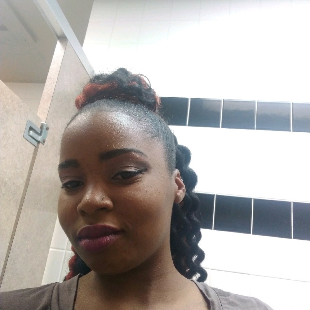 Meet your Posher, Tawana